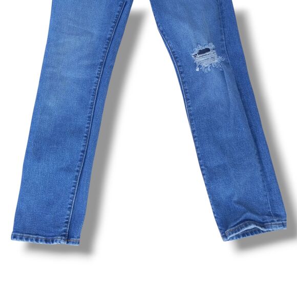 Levi Wedgie Straight Distressed Jeans-Size 25-Button Fly-Medium Wash-Mid Rise - Picture 4 of 11